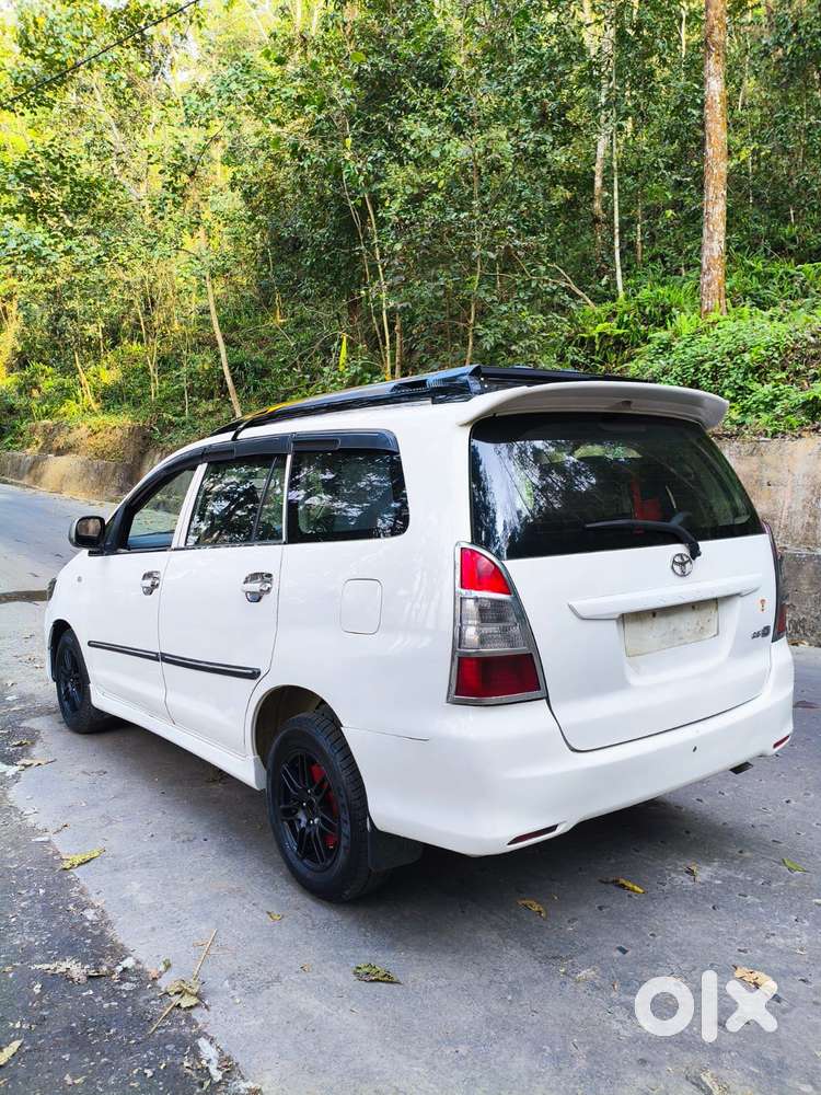 Toyota Innova 2012-2013 2.5 E Diesel Ps 7-seater, 2014, Diesel