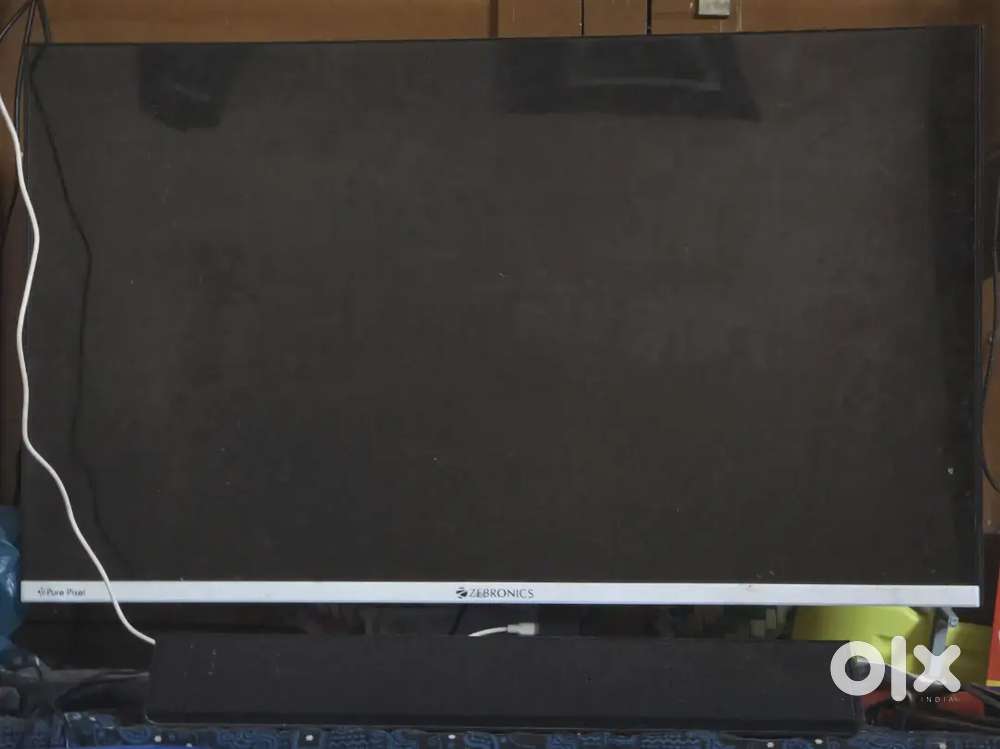 Zebronics 32 inch covered display