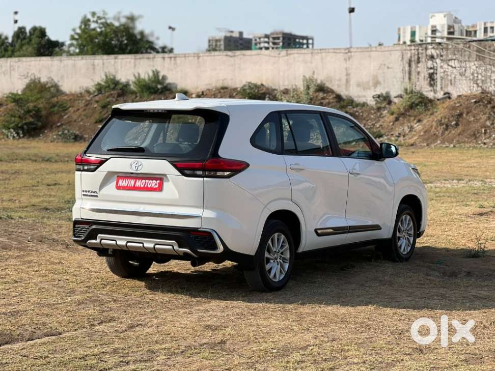 Toyota Innova Hycross 2.0 Gx 8 Str, 2024, Petrol
