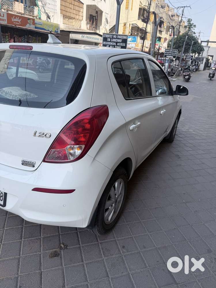Hyundai I20 Sportz 1.2 Bs-iv, 2012, Petrol