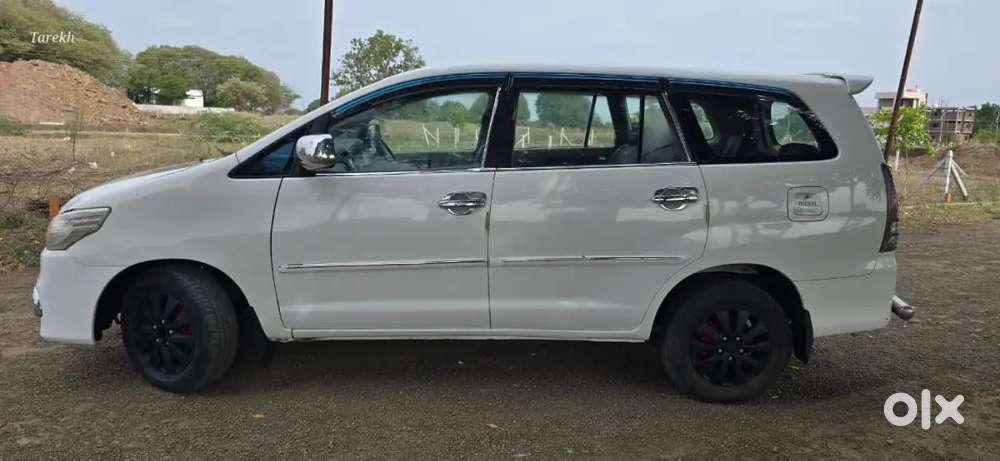 Toyota Innova Diesel 2011