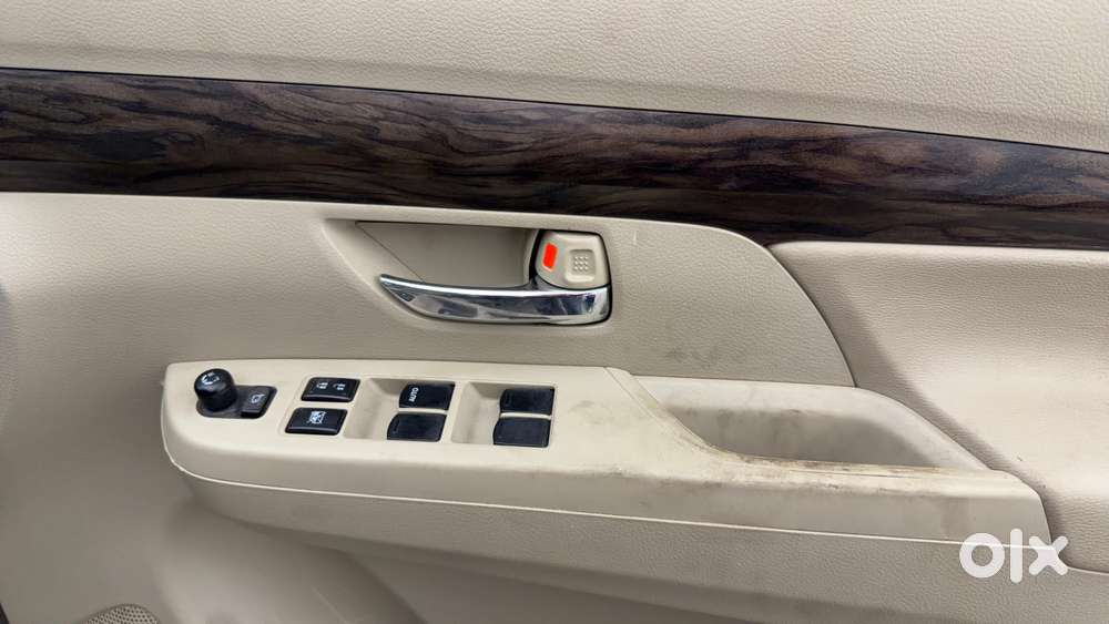Maruti Suzuki Ertiga Zxi Plus Shvs, 2021, Petrol