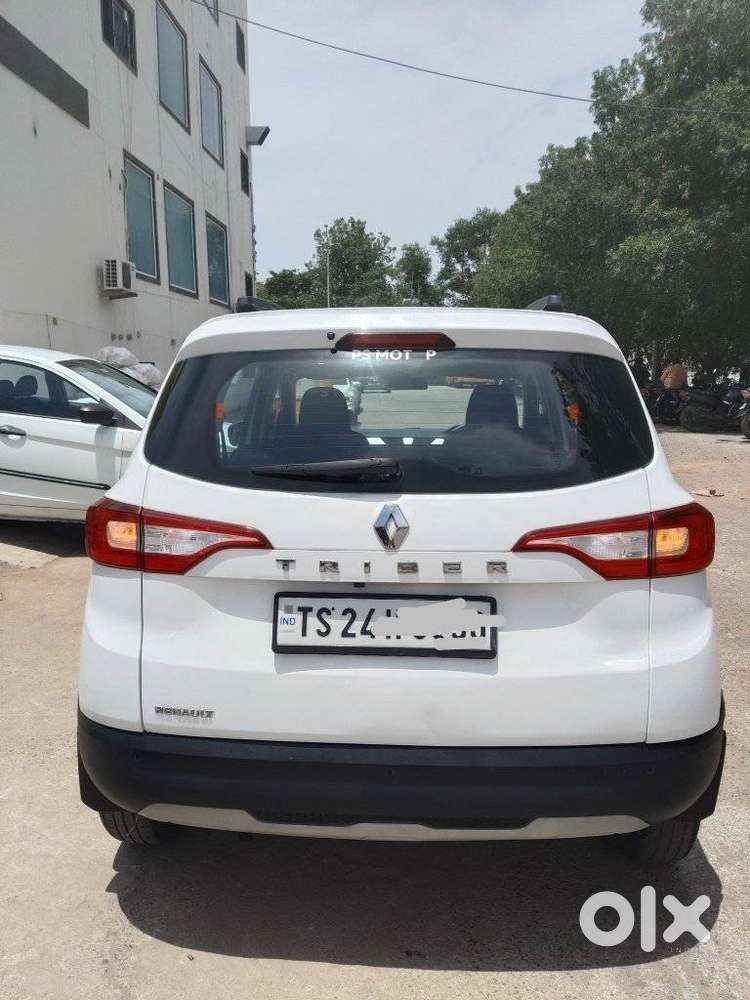 Renault Triber Rxz, 2022, Petrol