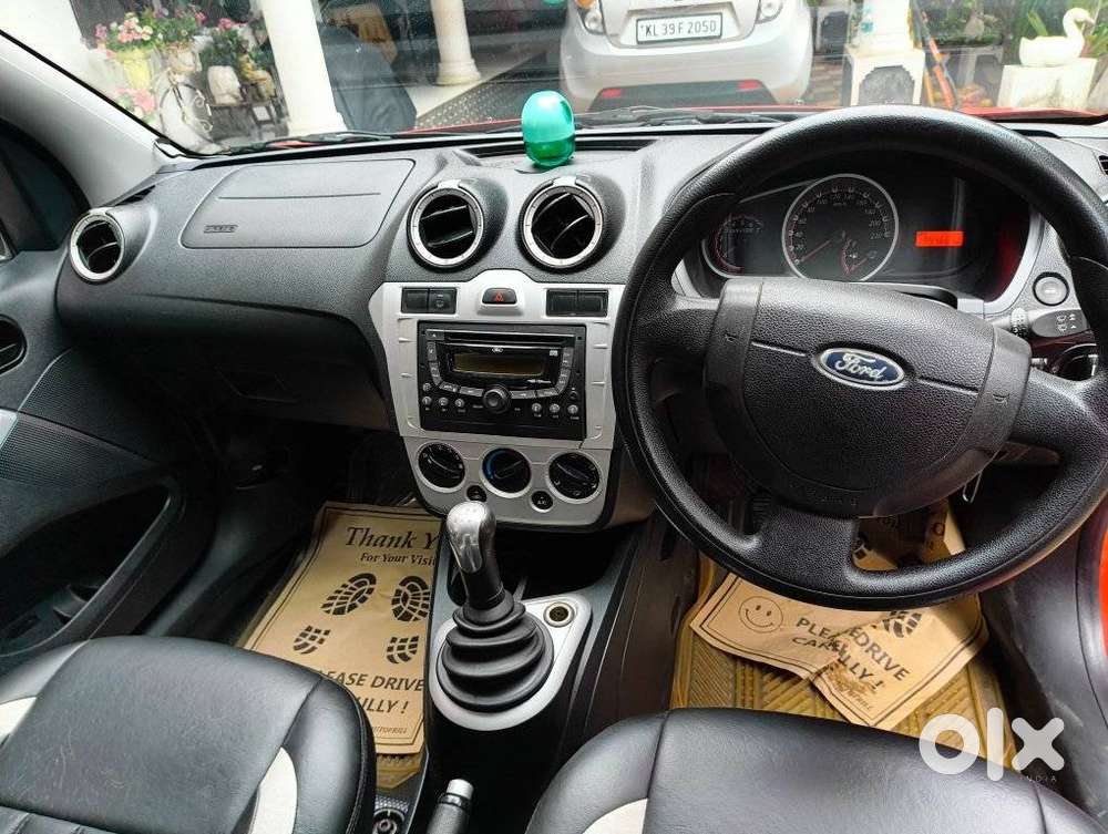 Ford Figo 1.2ptitanium Sports Pack, 2012, Petrol