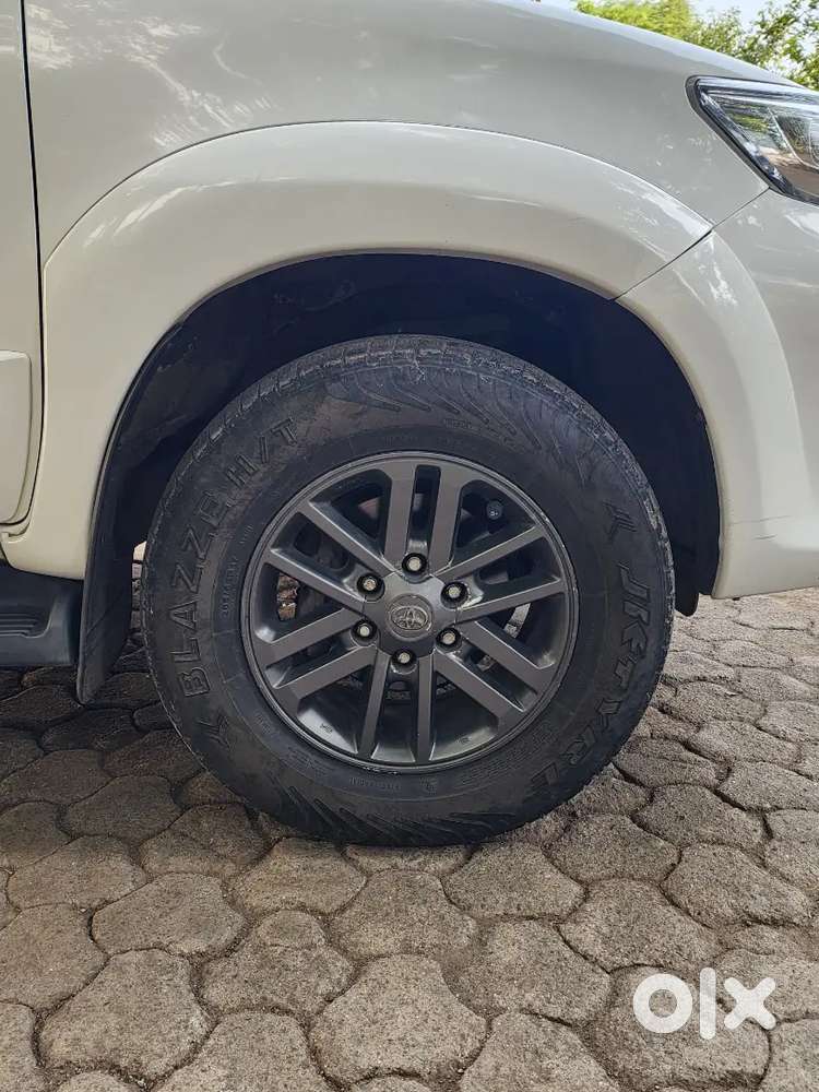 Toyota Fortuner Diesel At 2013