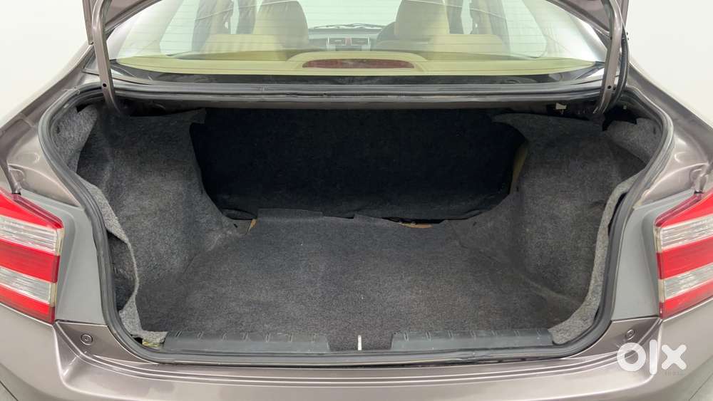 Honda City V Mt, 2013, Petrol