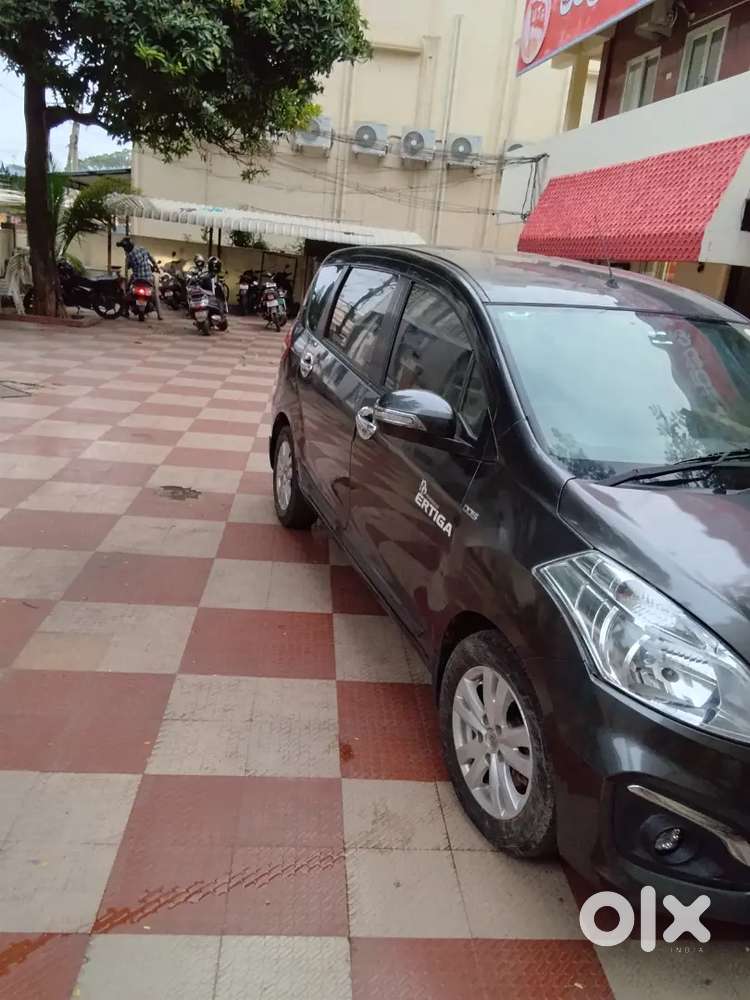 Maruti Suzuki Ertiga 2016 Diesel 125000 Km Driven