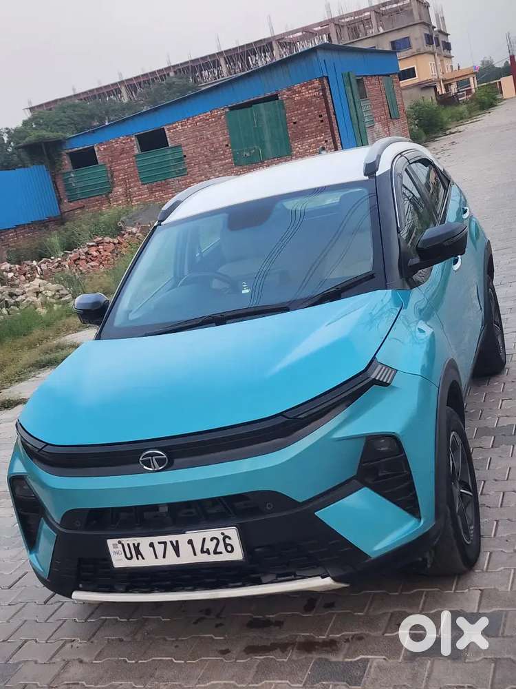 Tata Nexon Crtv+pdca
Automatic 
360 Degree Camera 
1st Owner