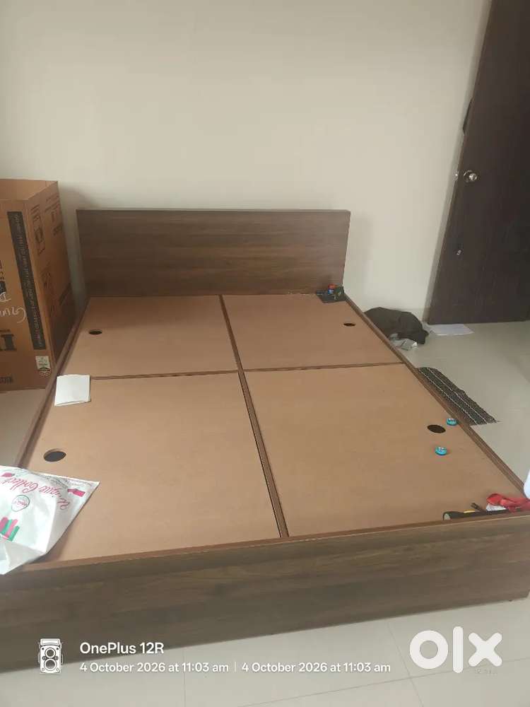 Bed with storage, Plywood Queen Size