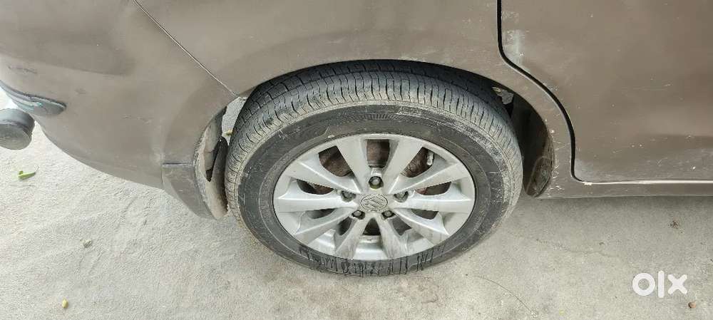 Maruti Suzuki Ertiga 2016 Diesel 180000 Km Driven