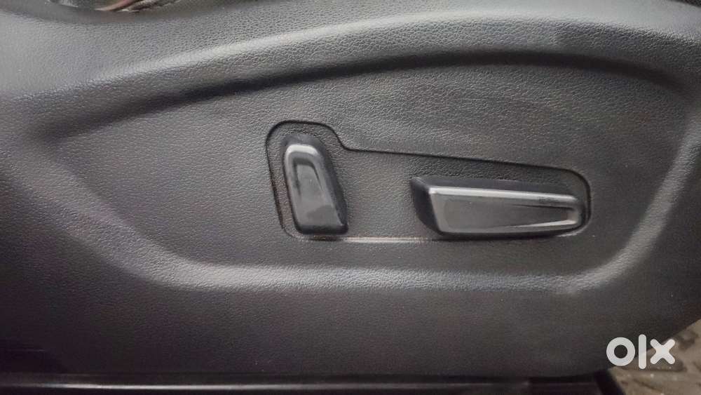 Hyundai Alcazar 2.0 Signature (o) Petrol At 6 Str, 2021, Petrol