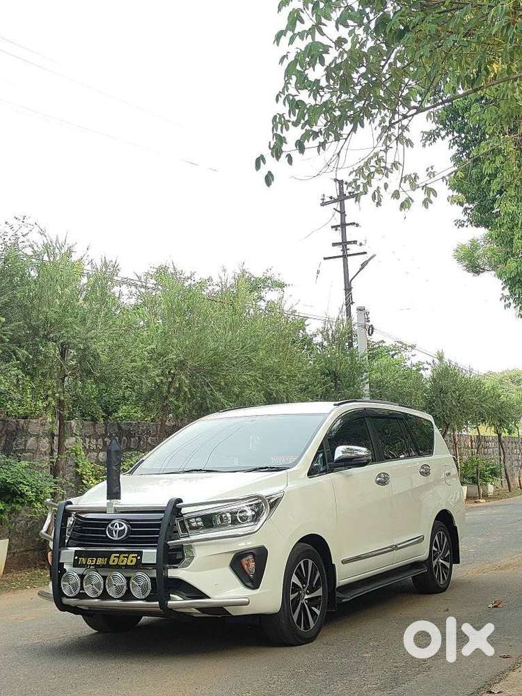 Toyota Innova Crysta 2.4 V, 2022, Diesel