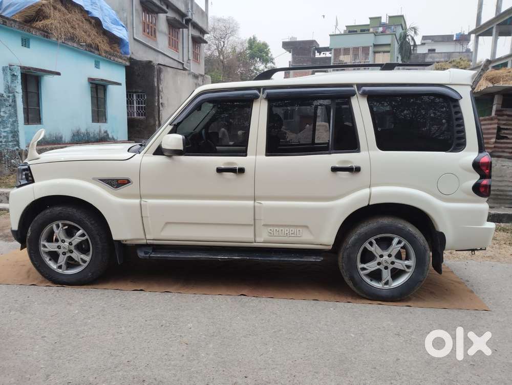 Mahindra Scorpio S4, 2016, Diesel
