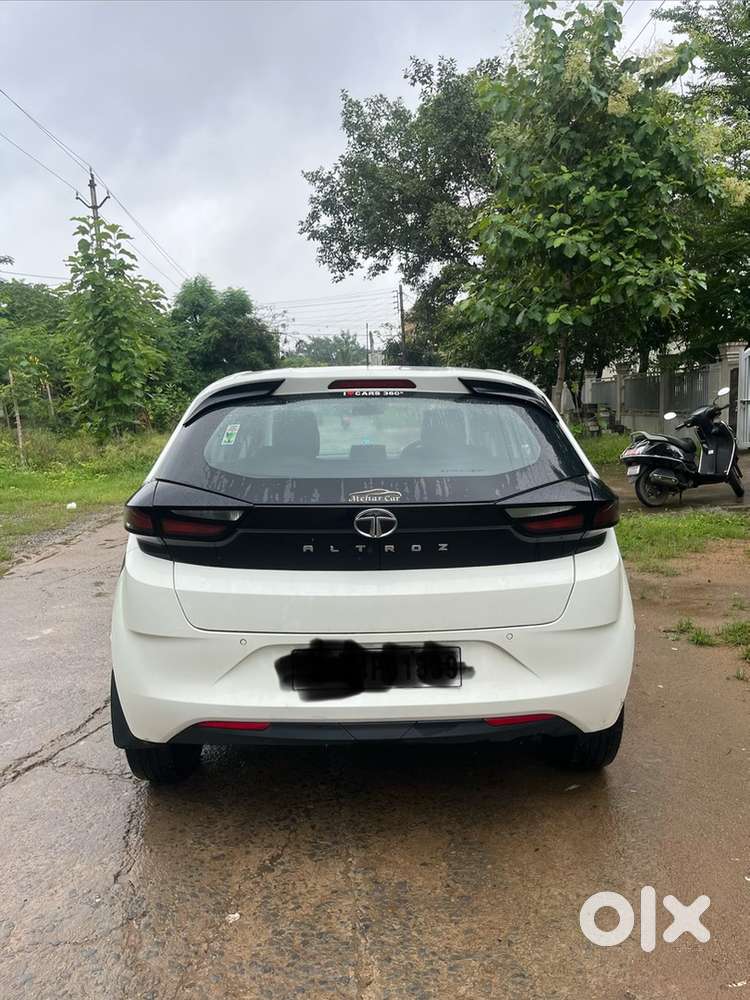Tata Altroz 1.2 Petrol 2023