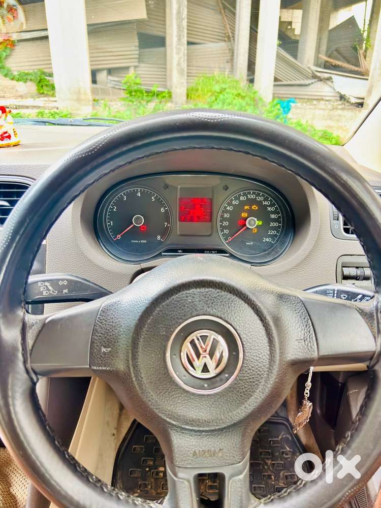 Volkswagen Vento 2011 Automatic