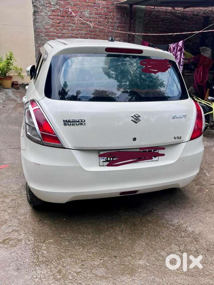 Maruti Suzuki Swift 2017 Petrol 87100 Km Driven