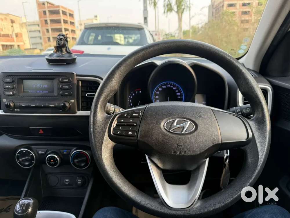 Hyundai Venue 2019 Cng