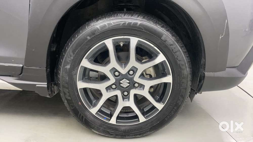 Maruti Suzuki Xl6 1.5 Alpha Plus Mt, 2022, Petrol