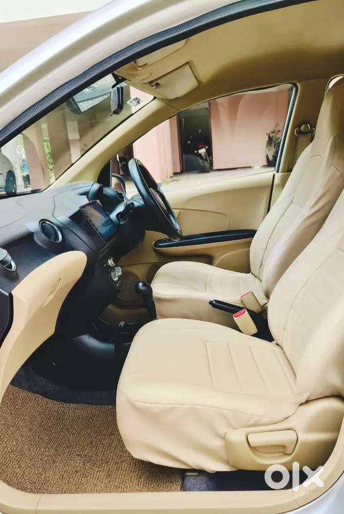 Honda Amaze Amt 2015 Doctor Car Petrol 62000 Km Driven