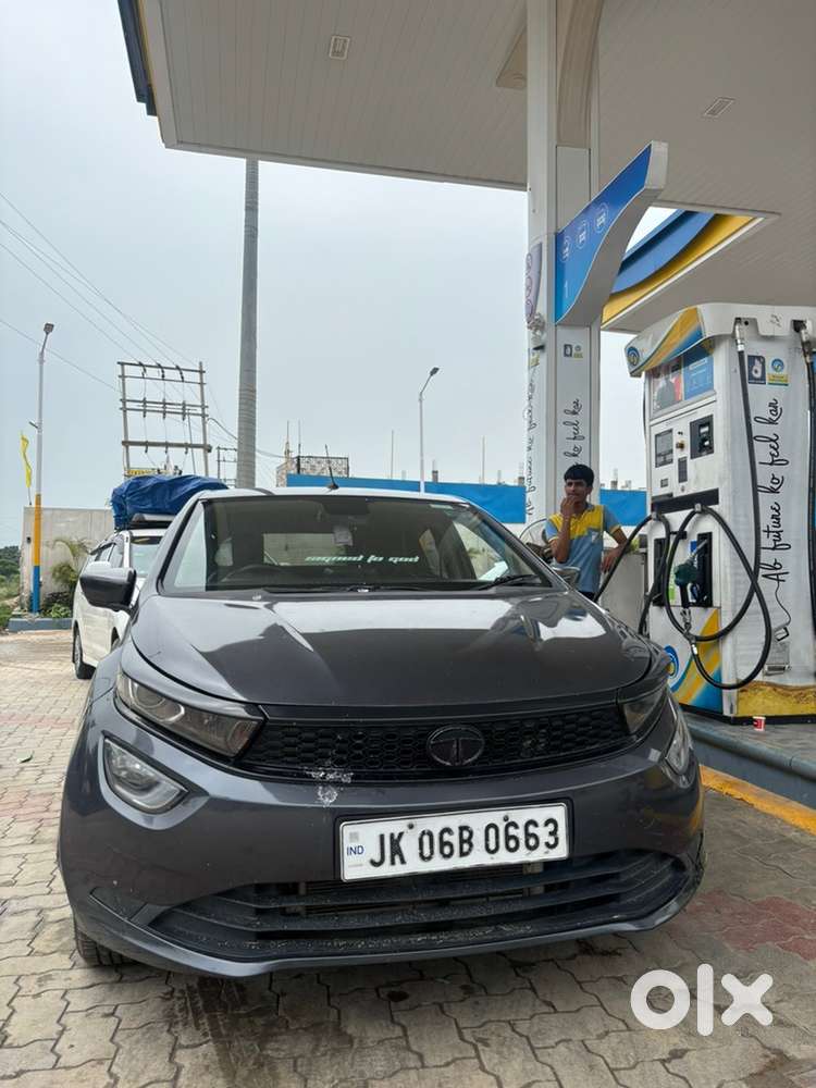 Tata Altroz Petrol 2021