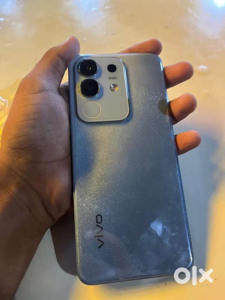 ➡️MOBILE - VIVO Y200 5G
 ➡️RAM - 8 ROM - 256