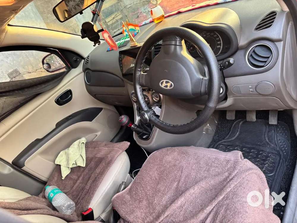 Hyundai I10  With Allow Wheels And Modification Petrol 37000 Km.