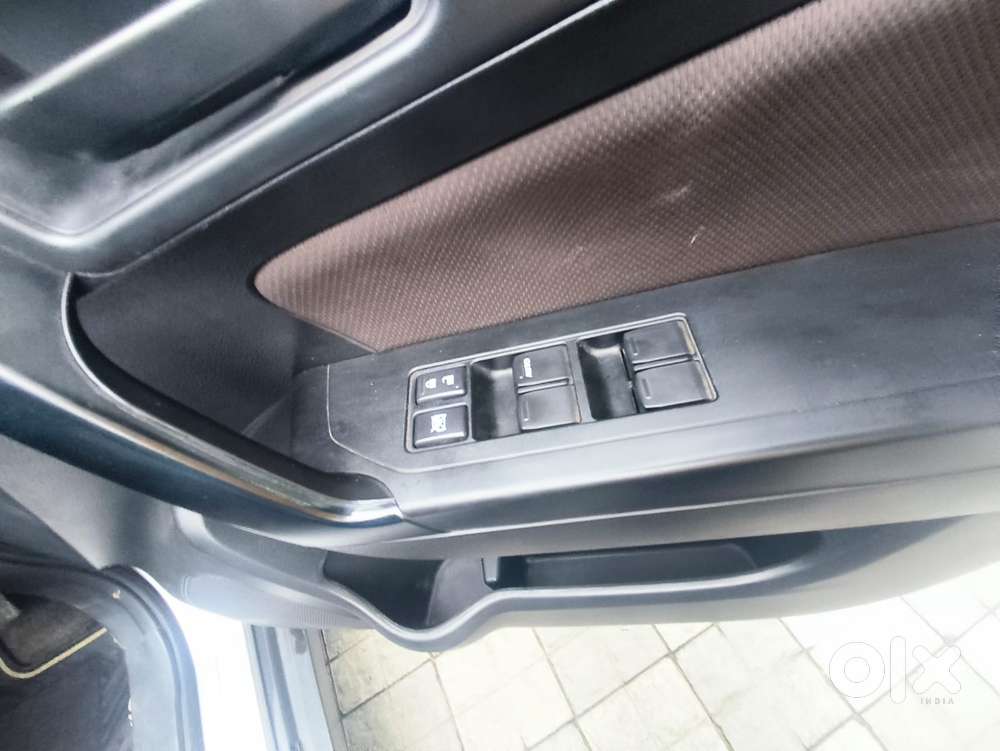 Toyota Urban Cruiser Cruiser Mid, 2022, Petrol