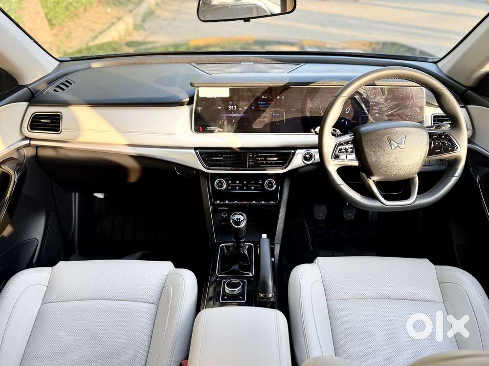 Mahindra Xuv700 2.2 Ax 7 Diesel Mt Str, 2024, Diesel