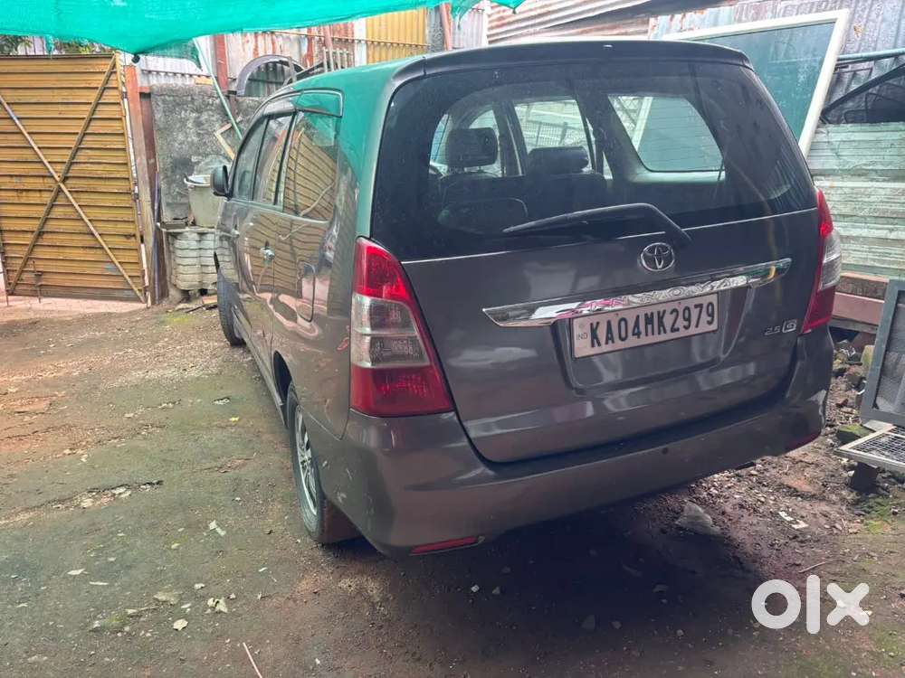 Toyota Innova 2012 Diesel Well Maintained Company Service Record
