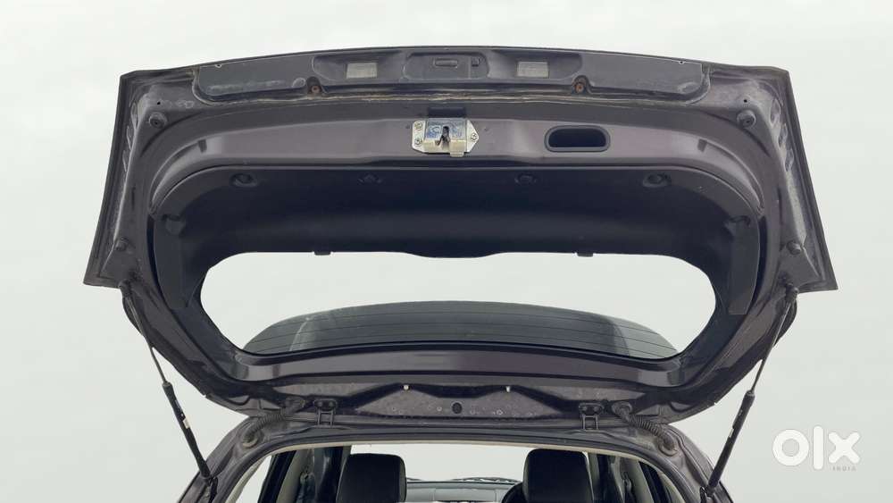 Maruti Suzuki Swift Zxi, 2017, Petrol