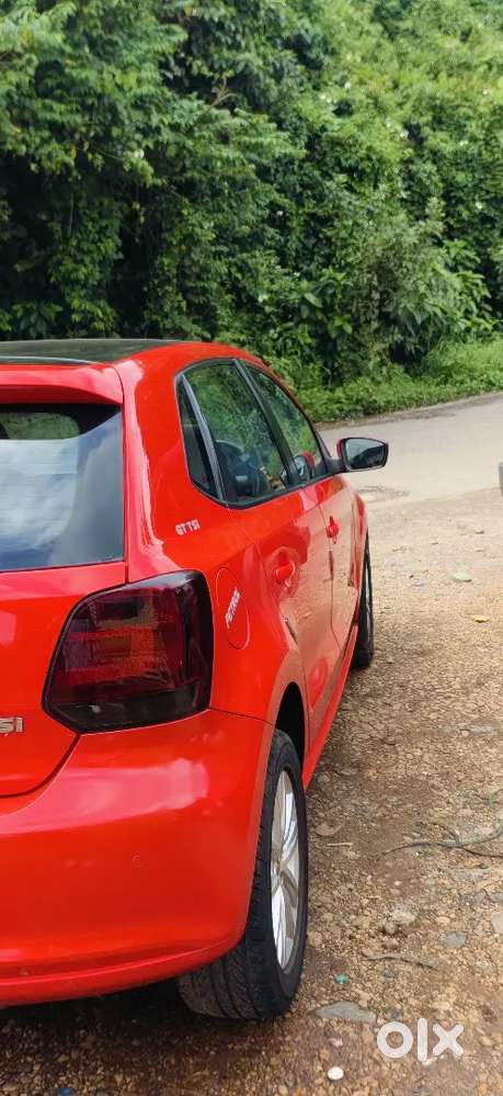 Volkswagen Polo 2015 Car