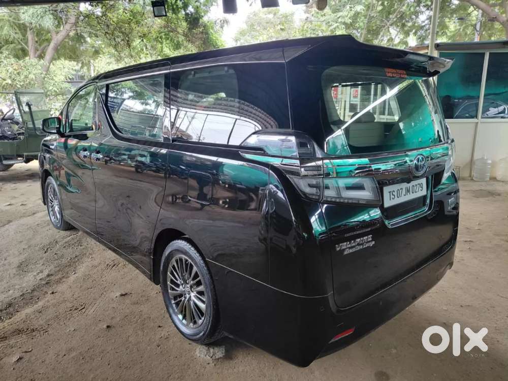 Toyota Vellfire 2.5 Hybrid, 2022, Petrol