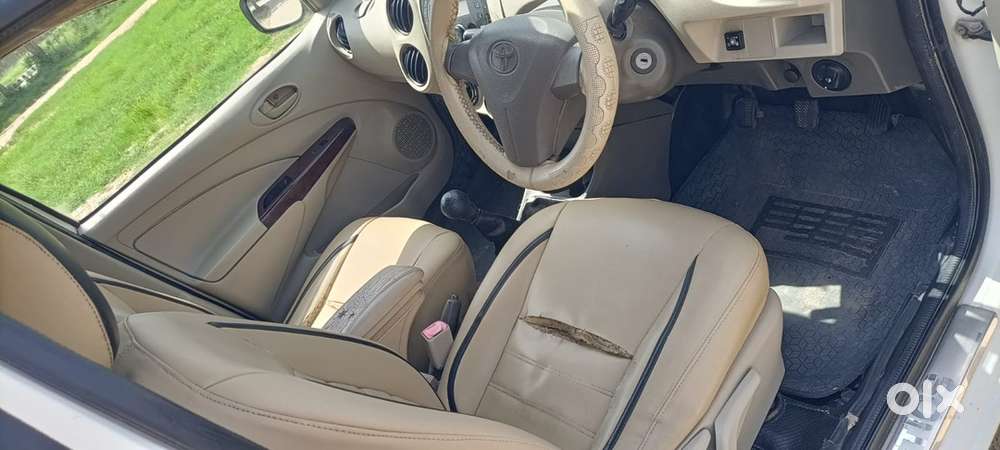 Toyota Etios 2014 Cng & Hybrids Well Maintained