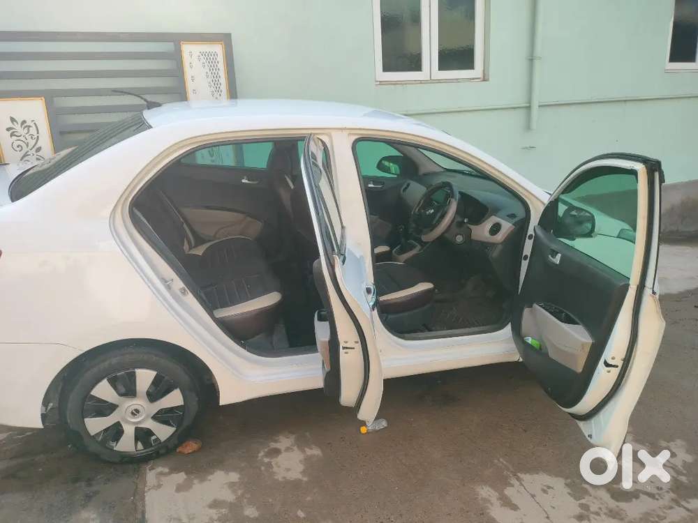 Hyundai Xcent 2015 Diesel 150000 Km Driven