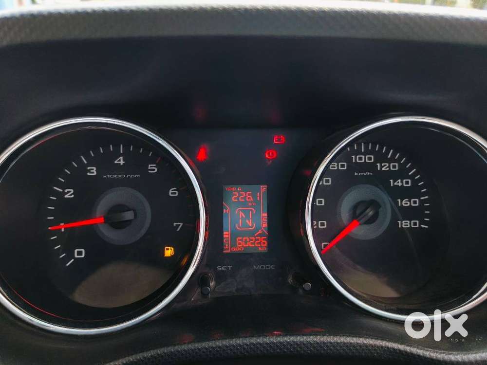 Mahindra Tuv 300 Mhawk100 T8, 2017, Diesel
