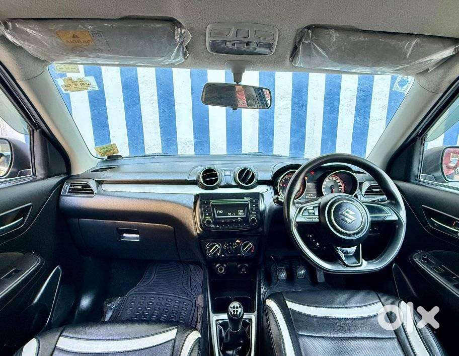 Maruti Suzuki Swift Vxi + Manual, 2018, Petrol
