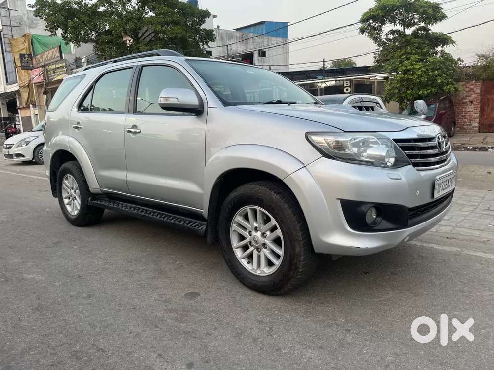 Toyota Fortuner 3.0 4x4 Manual, 2012, Diesel