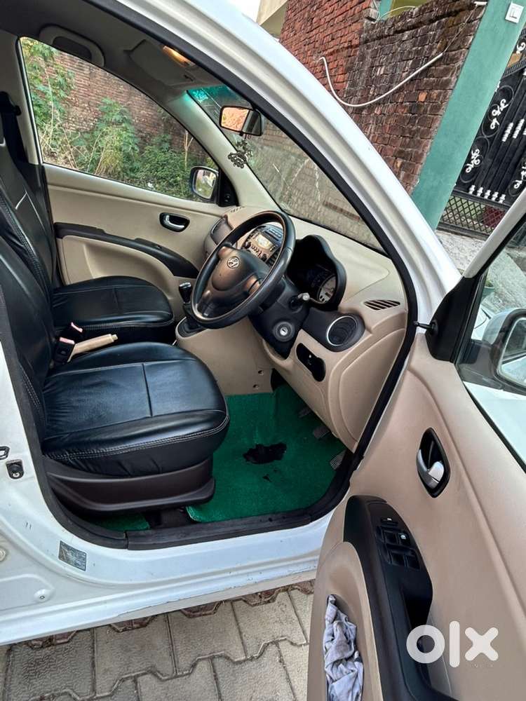 Hyundai I10 Sportz Petrol 2010