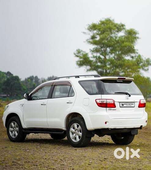 Toyota Fortuner 4x4 2011 , Single Hand Driven