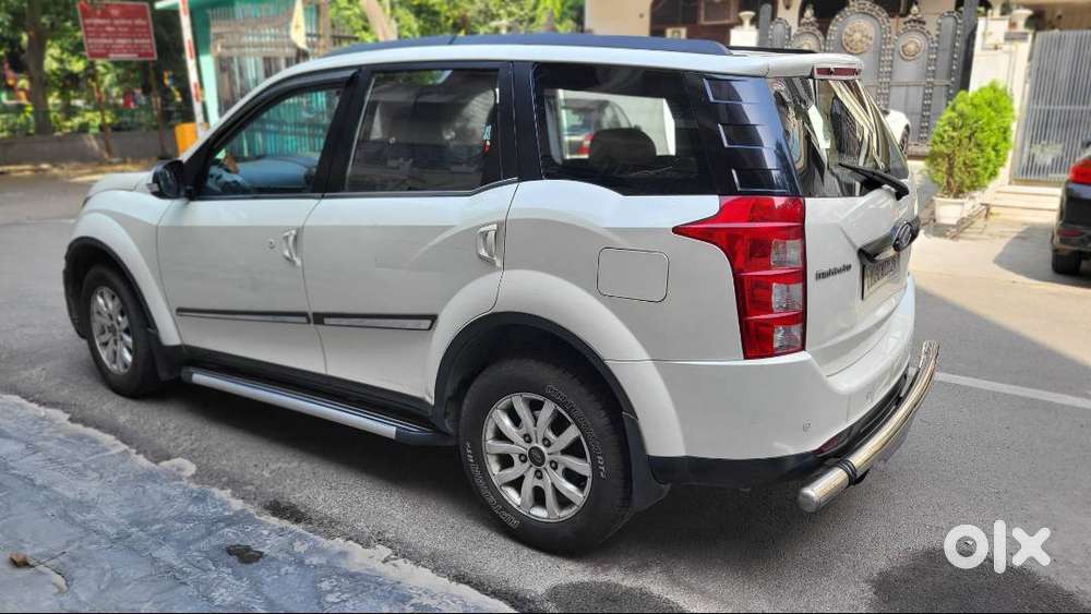 Mahindra Xuv500 W10 2016  Top Model  Sunroof  Excellent Condition