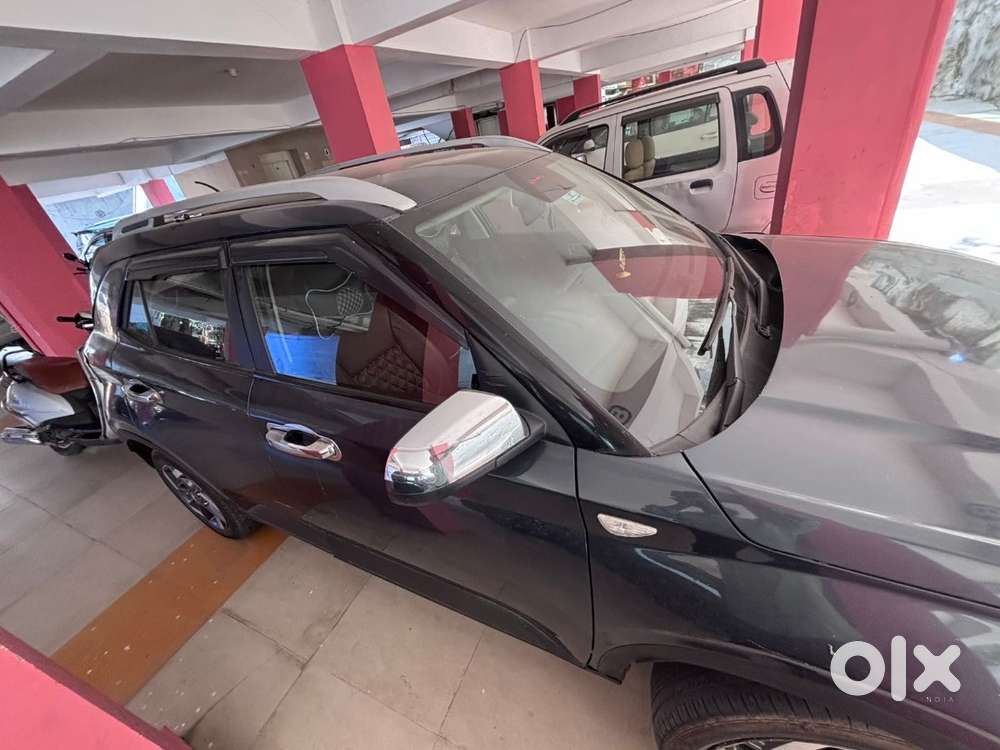 Hyundai Venue 2022 Petrol  Excellent Condition