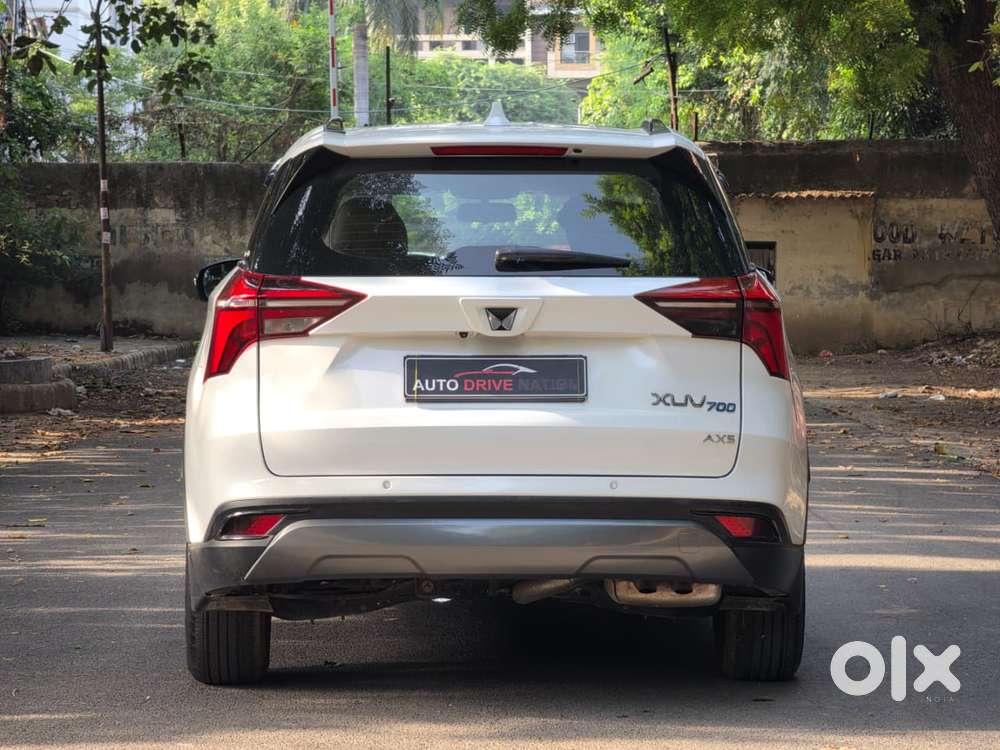 Mahindra Xuv700 2.0 Ax 5 Petrol Mt 7 Str, 2022, Petrol
