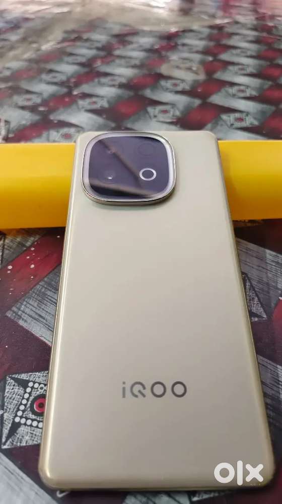 IQOO NEO 10..8/256