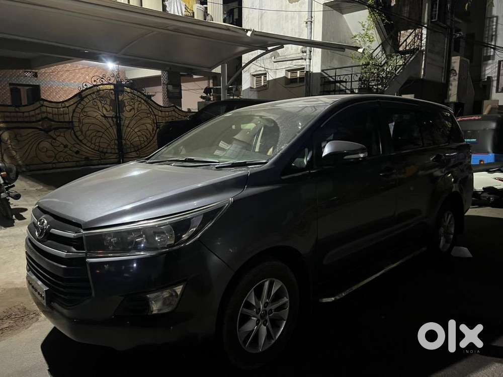 Toyota Innova Crysta 2016 Diesel Well Maintained