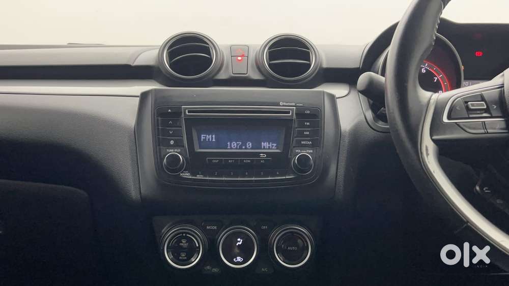 Maruti Suzuki Swift 1.3 Zxi, 2018, Petrol