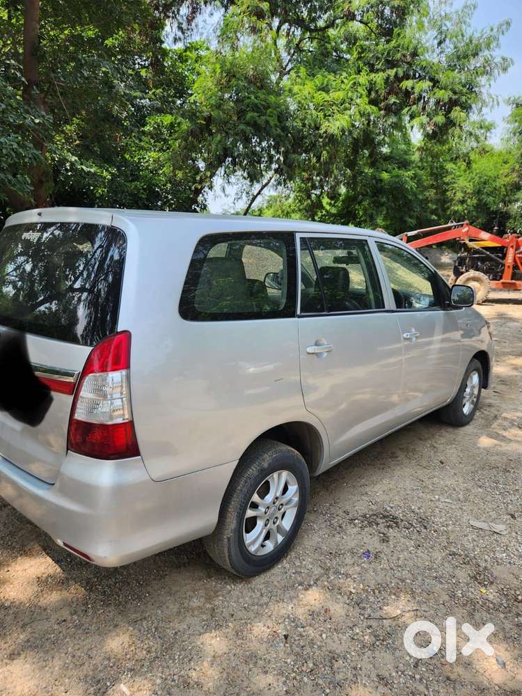 Toyota Innova 2.5 G (diesel) 8 Seater, 2012, Diesel
