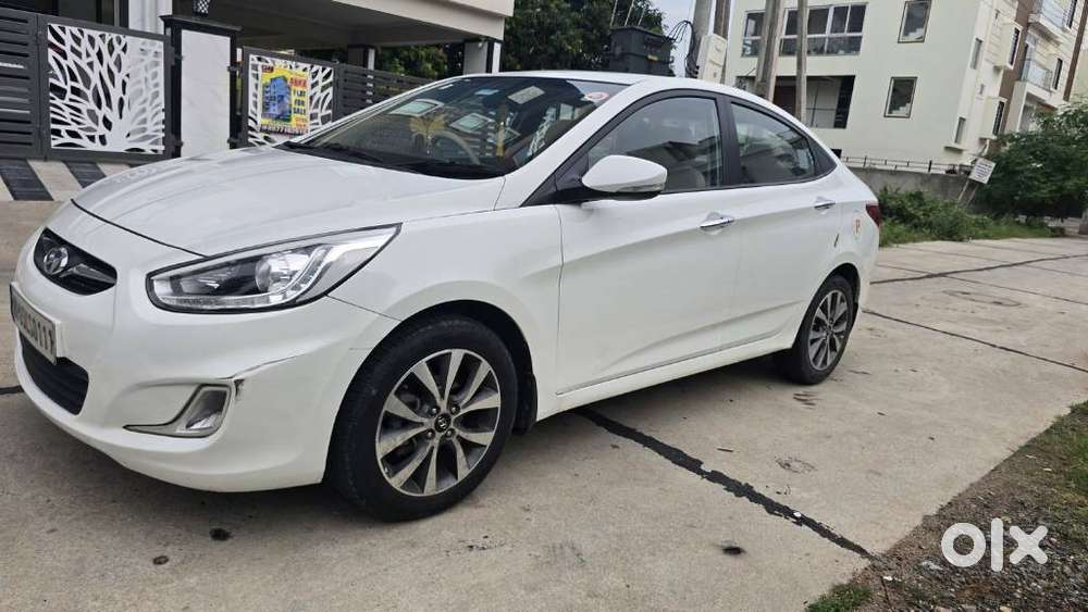 Hyundai Fluidic Verna 1.6 Vtvt Sx, 2014, Petrol