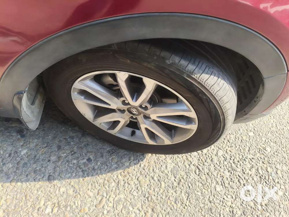 Hyundai Santa Fe Diesel 2015 Excellent Condition