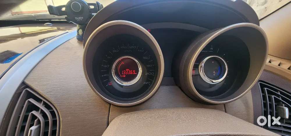 Mahindra Xuv500 2015 Diesel 133265 Km Driven Family Use Car