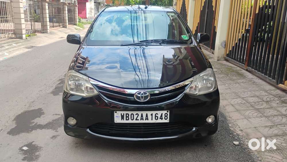 Toyota Etios V, 2012, Petrol